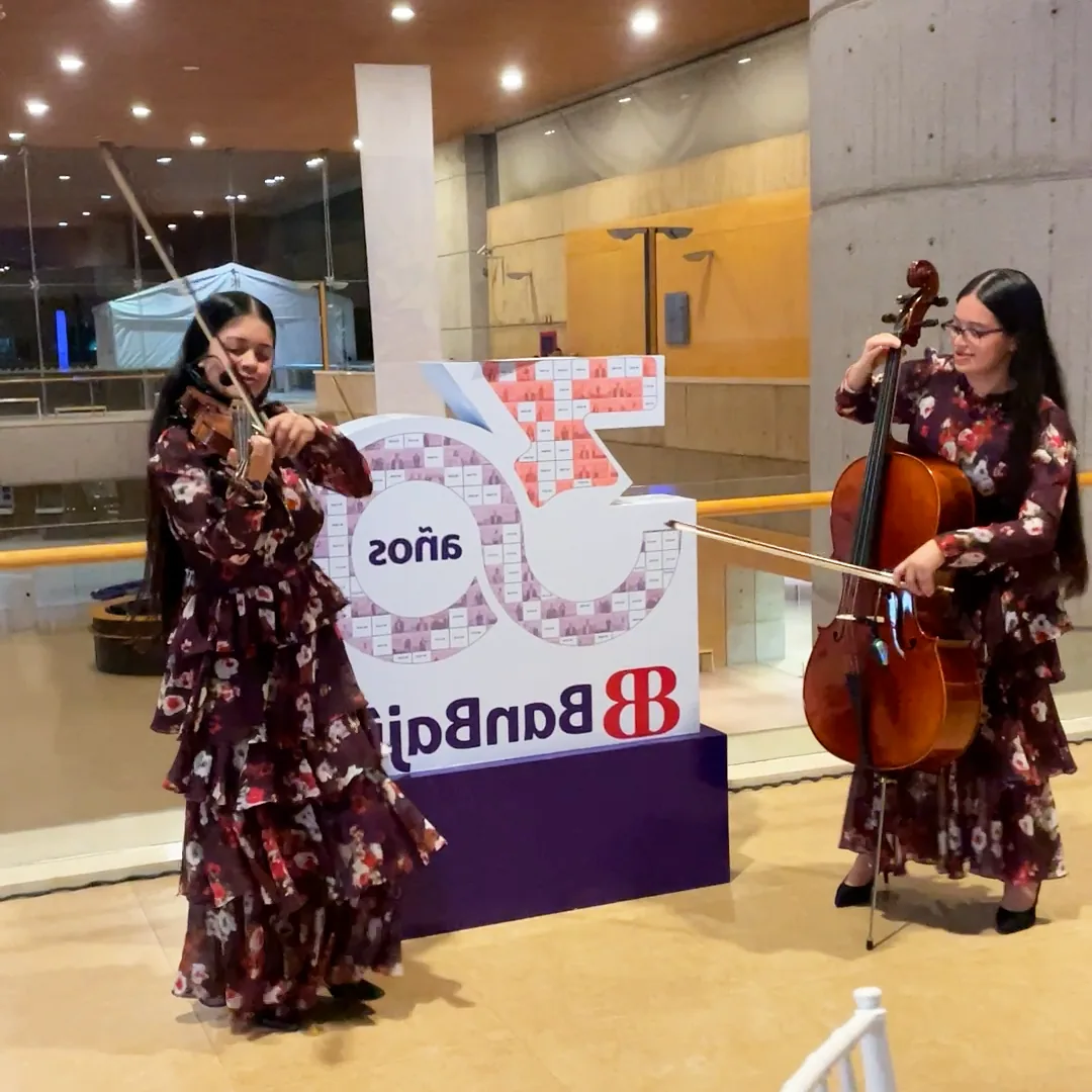 Photo mosaics for brand activations at an event — photo 13