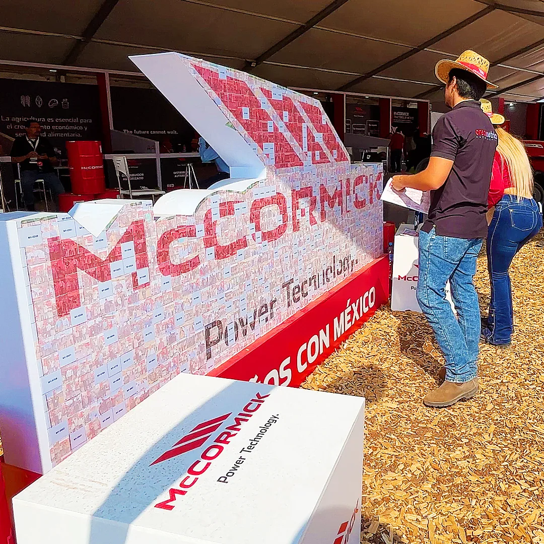 Photo mosaics for brand activations at an event — photo 15